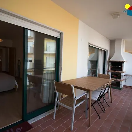 Beach Bali Apartment